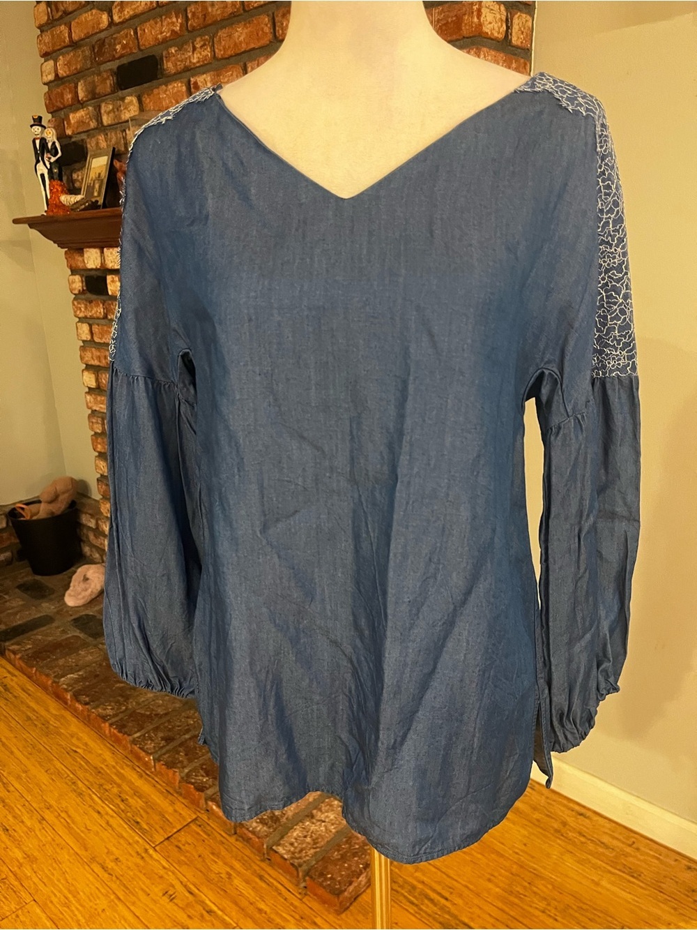 Massimo Dutti PTP 18 Blouse with Embroidered Shoulders